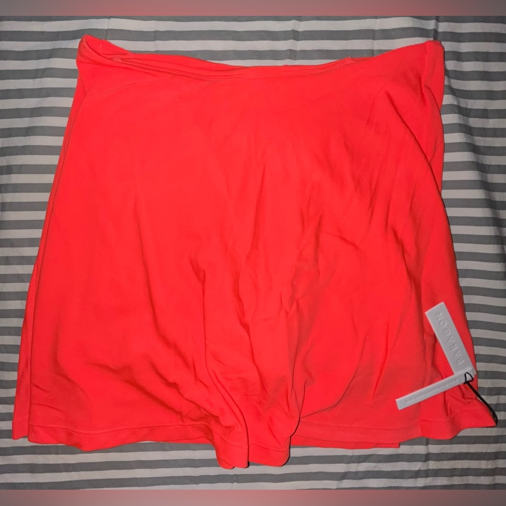 Paragon Fitwear Reluna Sweat Skort in Hibiscus Size M